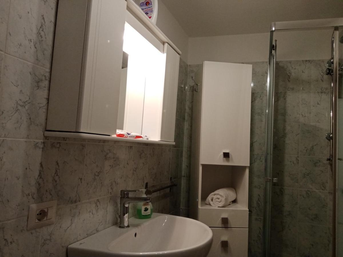 Appartement La Dimora Di Pietra à Gubbio Extérieur photo