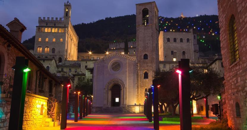 Appartement La Dimora Di Pietra à Gubbio Extérieur photo